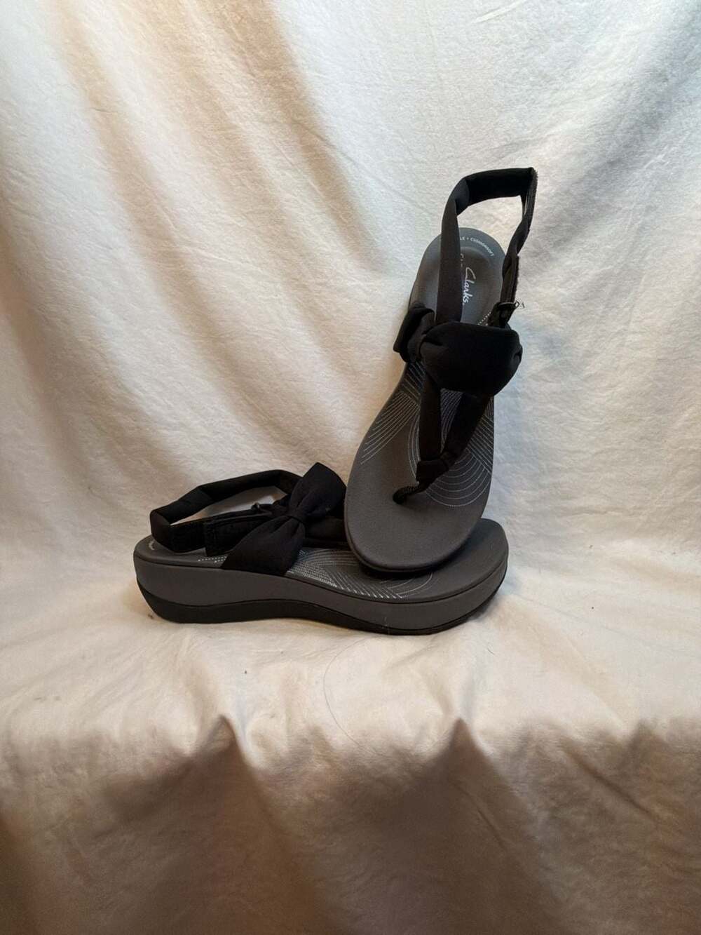 Clarks Cloudsteppers Black Slingback Thong Wedge Sandals